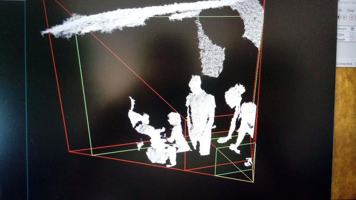 isf_loewen's tweet photo. Erste Versuche mit Kinect #CC18 https://t.co/nowxnEfv9B