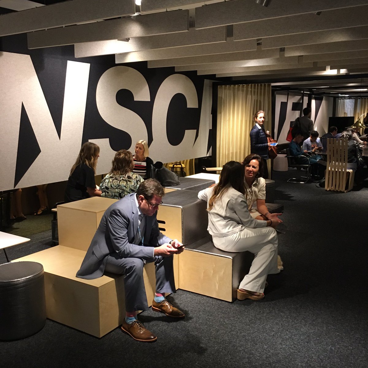 Knoll_Inc's tweet image. Day3️⃣ at the #knoll #Neocon2017 showroom. Come visit showroom 1️⃣1️⃣1️⃣1️⃣. For those who missed it, catch up here: bit.ly/2s1qvKT