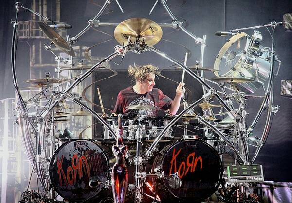 Happy 47th birthday to Ray Luzier!  