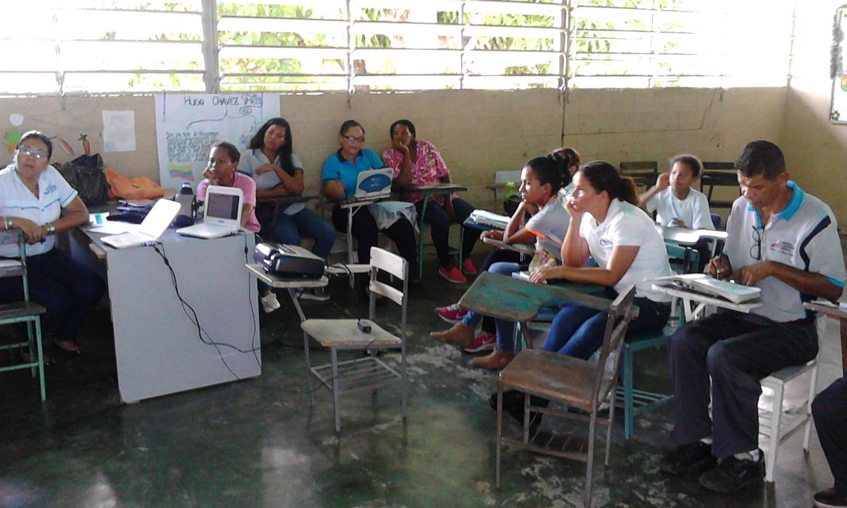 cbityarveroes's tweet photo. Superv Munic Fundabit imparte Formación de Softarea para docentes de las Instituciones de los Circuitos 82 y 84 y Tutores del Mcpio Veroes. https://t.co/ufT3SxFq96