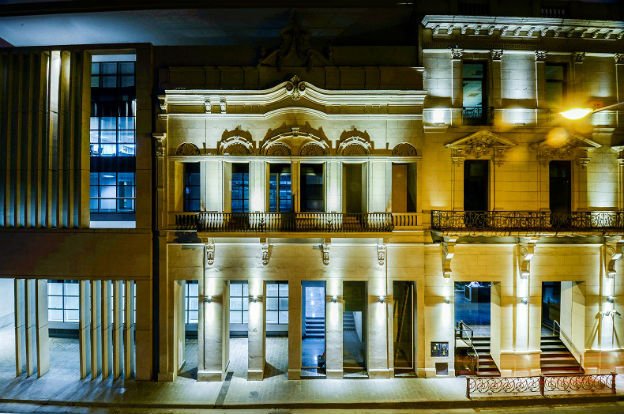 gobdecordoba's tweet photo. @BancodeCordoba inaugura hoy su Edificio Inteligente, una moderna construcción de cuatro plantas y cuenta con BMS 
https://t.co/XQQ3McEHyK https://t.co/gD7fqR3Ott