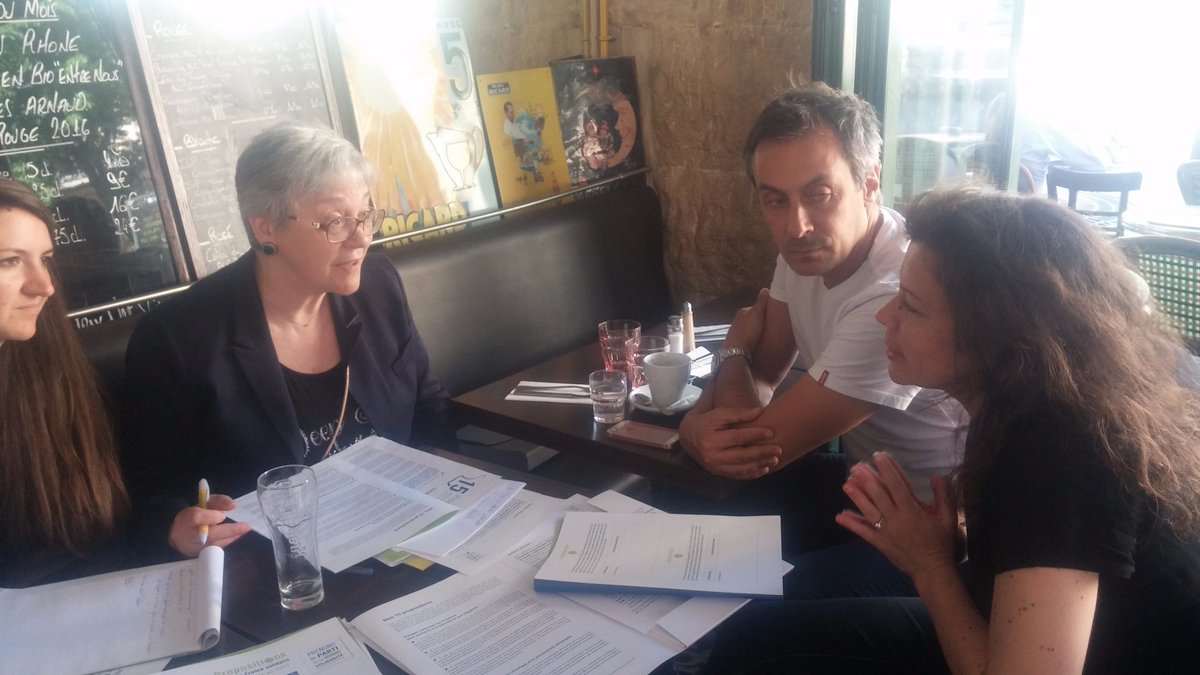 ManonCastagne's tweet photo. .@brigitte_kuster 27 candidats IDF aux #legislatives2017 sont engagés pr la #Solidarite2017 avec @ccfd_tsolidaire @oxfamfrance Pq pas vous? https://t.co/LMBLN0idlK