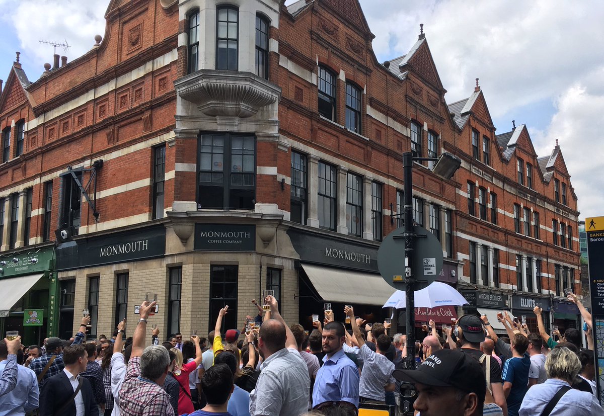 Sareyware's tweet photo. The only place I could be at lunchtime today - welcome back, @boroughmarket! Xx #LoveBorough @CinnTreeBakery @duckconfituk https://t.co/I5tFryYujO