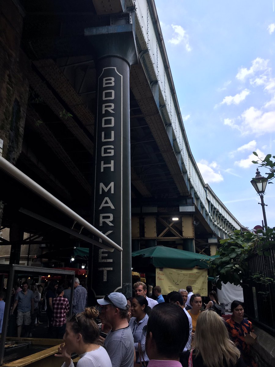 The only place I could be at lunchtime today - welcome back, @boroughmarket! Xx #LoveBorough <a href="/CinnTreeBakery/">Cinnamon Tree Bakery</a> <a href="/duckconfituk/">LeMarcheDuQuartier</a>