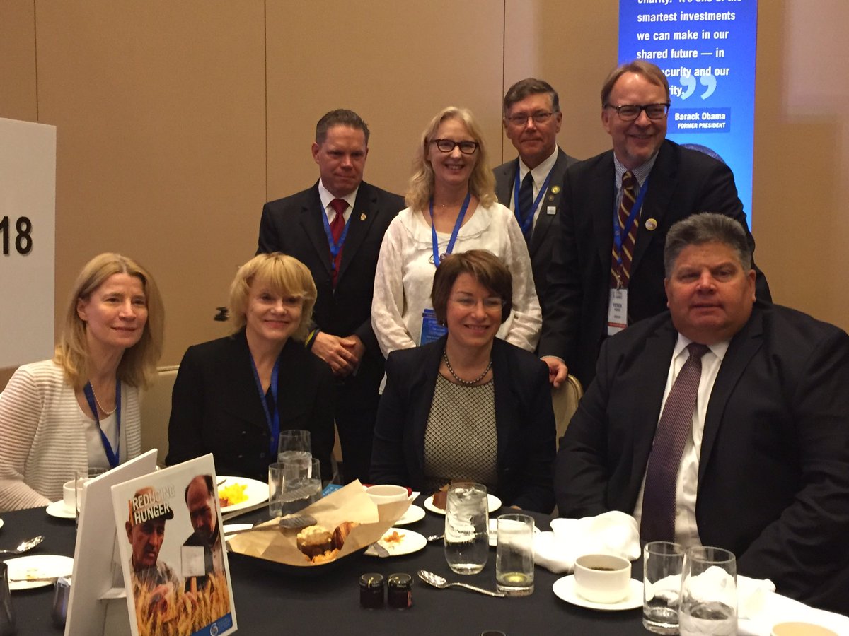 lissymoskowitz's tweet photo. Minnesota state leaders thank Sen. @amyklobuchar for her support for a strong Int'l Affairs Budget @USGLC #SummitDC https://t.co/K3akJQsTrW