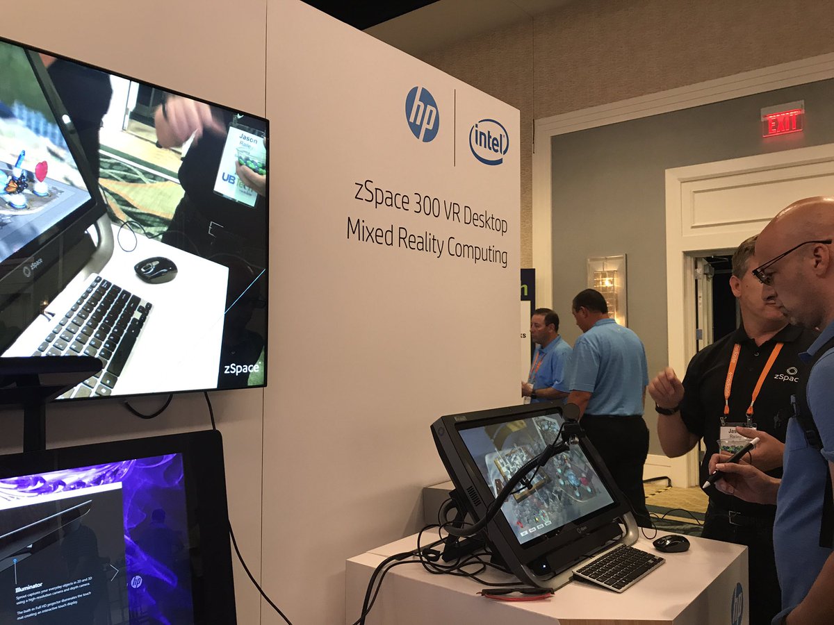 SharonKaiser33's tweet photo. At #ubtech17, hands on virtual reality and augmented reality! #ForReal #ubtech2017 https://t.co/yEPiJxxEPx