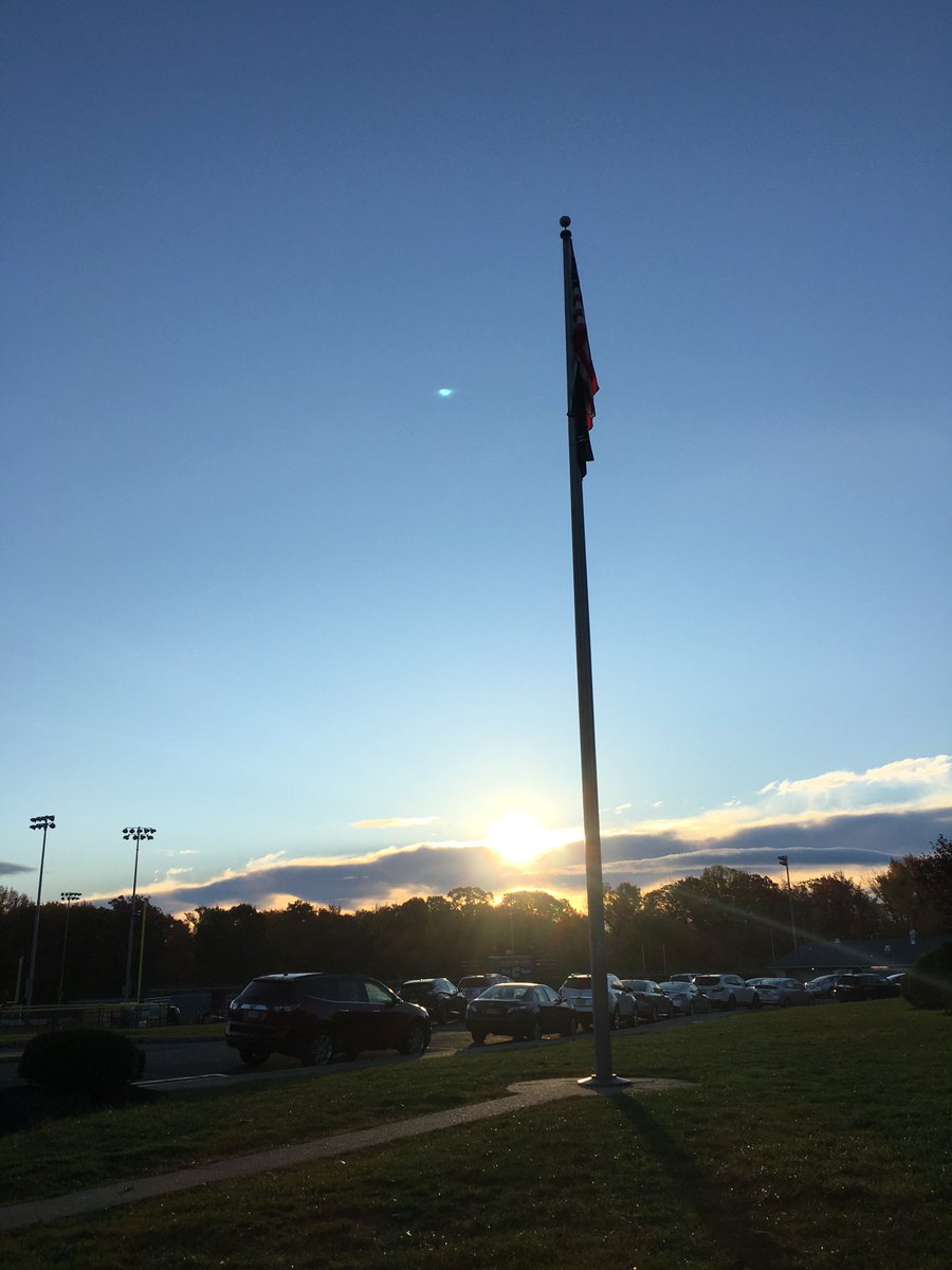 ColoniaHigh's tweet photo. Happy Flag Day! #coloniapride #flagday https://t.co/TN2IUMoYC5