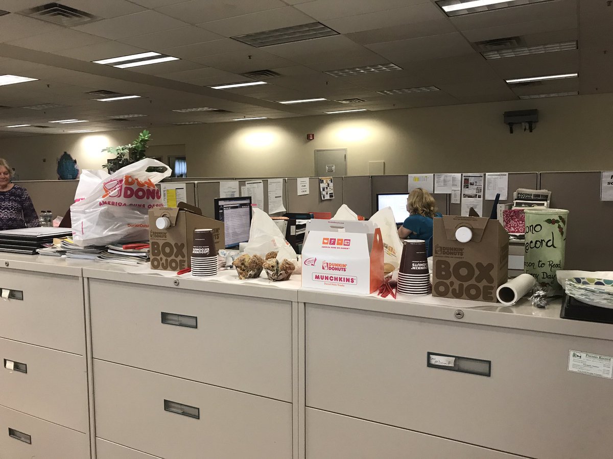 c_quaresimo's tweet photo. Time to fuel up on @DunkinDonuts for todays June Blitz at Pocono! 🍩☕️ #gatehousemomentum @GateHouseSales @PoconoRecord https://t.co/Yx8DQ7V5Ai