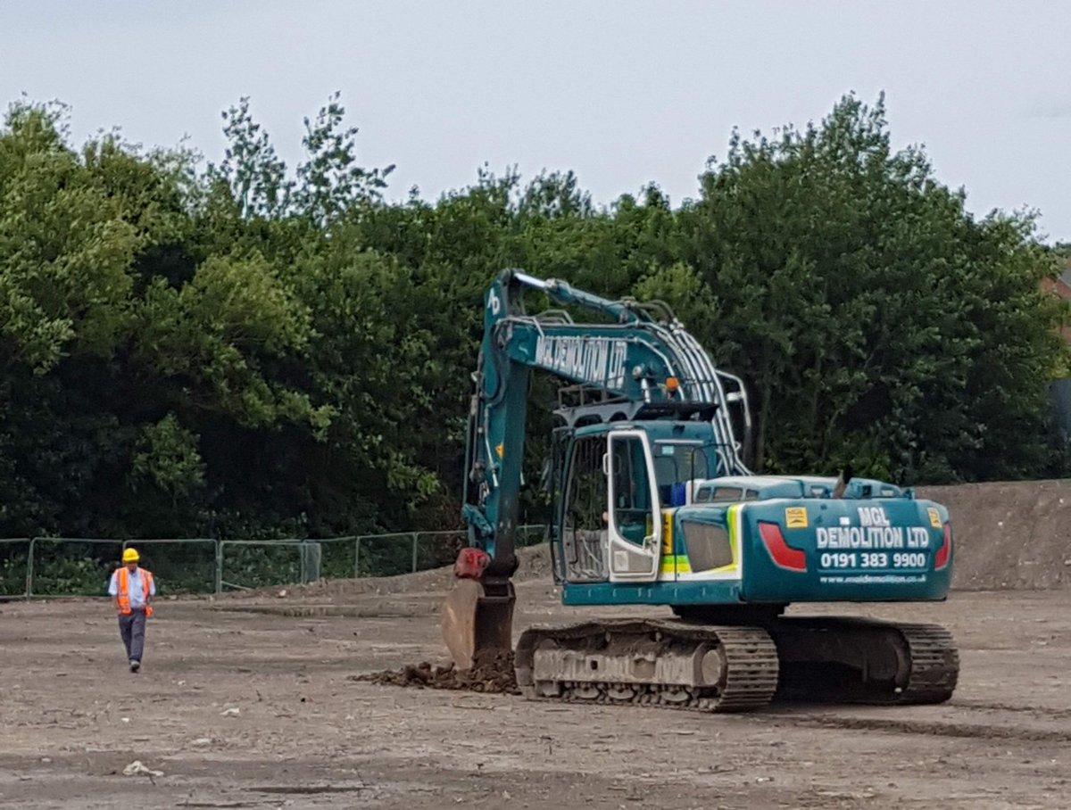 TEdmondston's tweet image. Welcome to Ryan @RBB_GROUP  today #northeasthour, doing well with his NVQ Plant Operations. Our 1st NVQ customer too,may there be many more