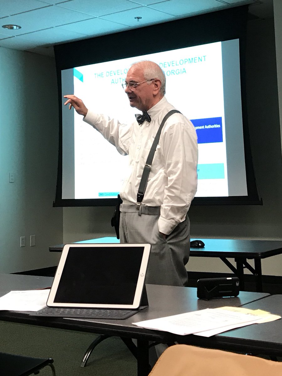 SerraPHall's tweet photo. Excited about the Sidebar Conference today by @McRaeDan ! #selectnewton #learningisknowledge https://t.co/uHqTp3x67d