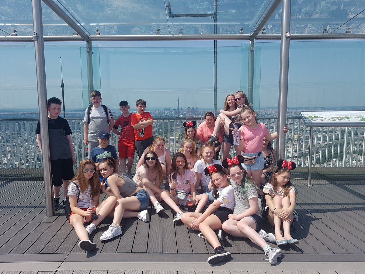 RosshallDT's tweet photo. Some our wonderful kids at the top of tour montparnase on panoramic terrace #rosshall #paristrip #360view #bestviewsofparis #ohmyitswarm https://t.co/h6EDqoLLFQ