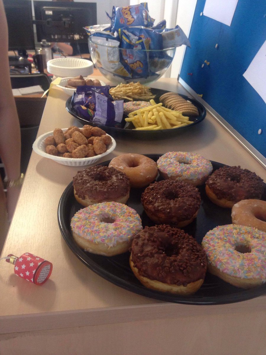RLDLauraF's tweet photo. Thanks to everyone who joined our #RLDdads Twitter party. I've learnt a whole load of superb dad jokes. AND we still have party food left! https://t.co/tI3WvxsIUm