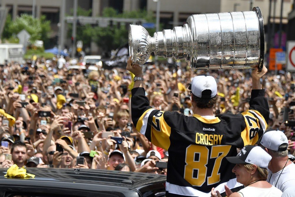 Penguins Jesus tweet media