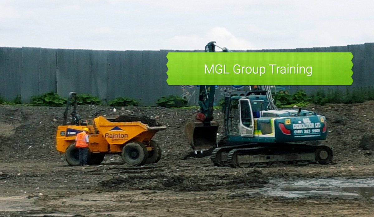 TEdmondston's tweet image. Ryan of @RBB_GROUP doing well with his #NVQ #Plant Operations,loaded the dumper with #excavator. NVQ is necessary to get his CPCS blue card