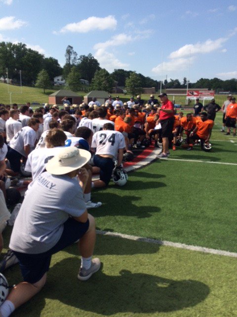 RiddellKCRep's tweet photo. Great day yesterday competing @BCRavenFootball contact camp.   @tradke85 @SJAFOOTBALL @RiddellSports https://t.co/RjoddEFvZe