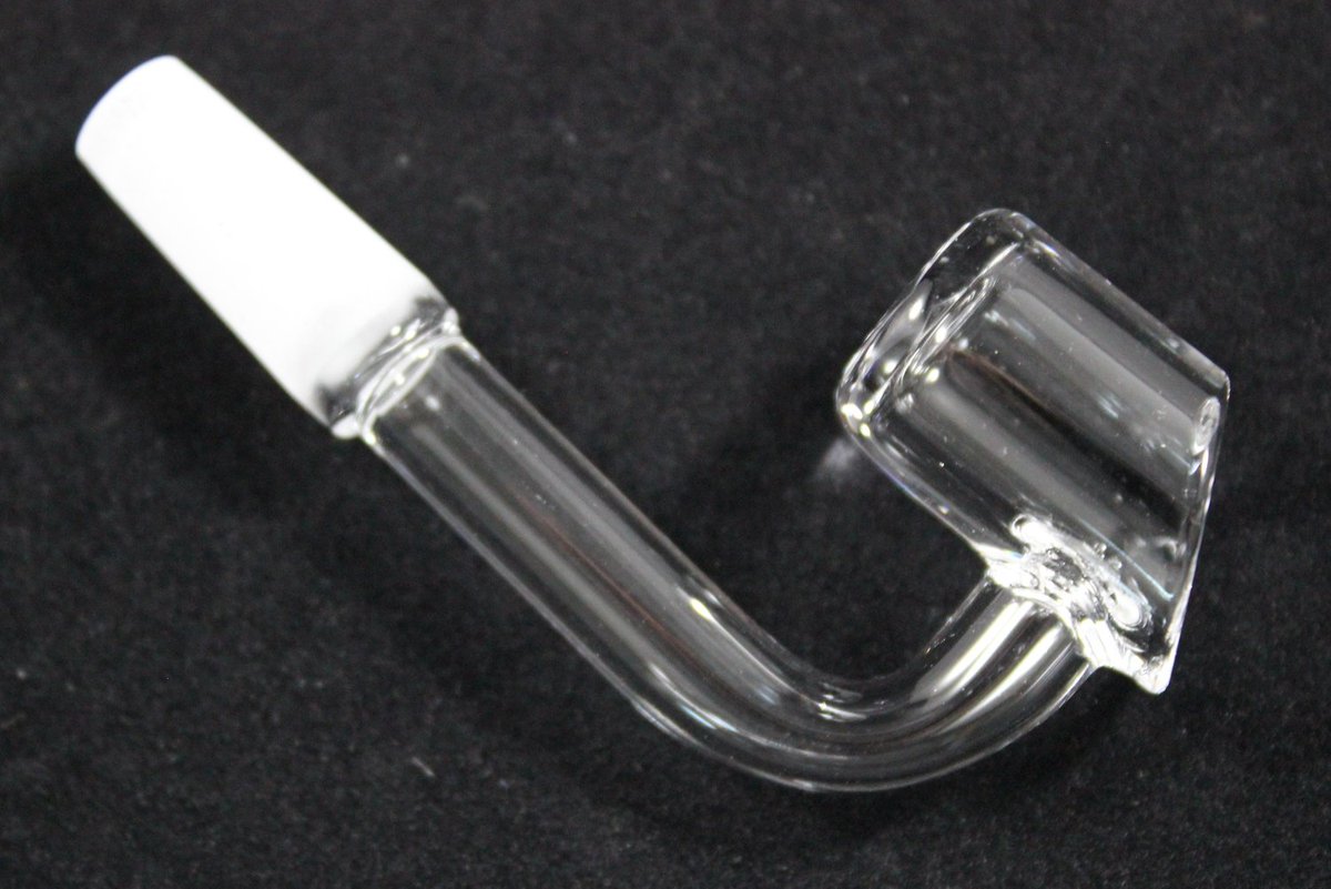 ZingDirect_'s tweet image. Our high quality quartz #Bangers come in various sizes and are changing the game. Grab yours today. Visit our website for pricing now.