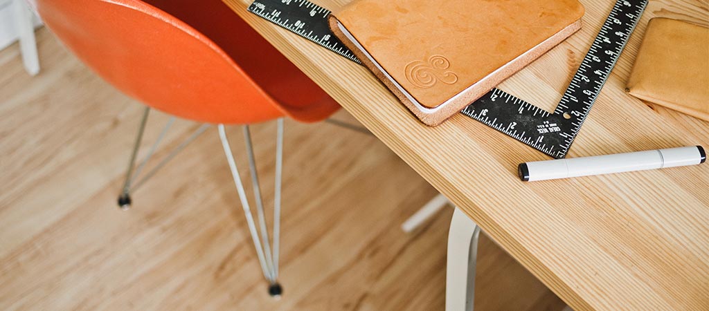 JebigaDesign's tweet photo. Regardless if you're working from home or not. Every home should have a desk.
Check out these 5 desks of different: https://t.co/cH1aQh7VzD https://t.co/1gsELNYEWl