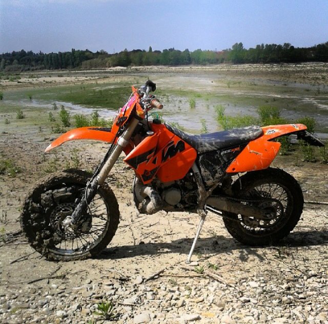 turningfireinto's tweet photo. https://t.co/nHNu7Gnmft
My little bastard #exc200 #ktm #readytorace #burnoil for #pleasure #braap #ktm200 #duetempi #twostroke #2stroke #exc https://t.co/WXYvATQPlX