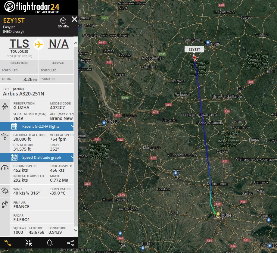 AirportWebcams's tweet photo. LIVE: Track @easyjet 's first A320neo G-UZHA (&amp; their 300th a/c!) on delivery Toulouse-Luton w/ @flightradar24 : https://t.co/4ud2A3NOAq https://t.co/oZInoIUjUx
