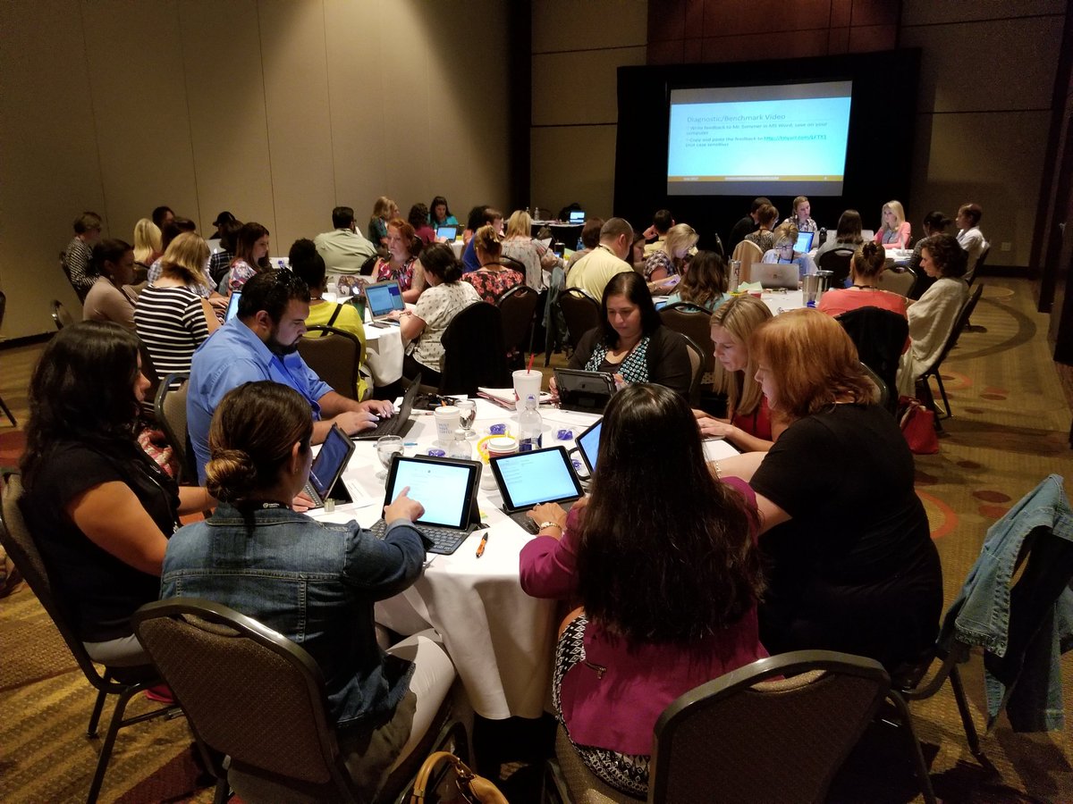 plcisd's tweet photo. Learning about feedback through scripting and dialogue #SaySayDo #lftx17 https://t.co/inR3gSzv0A