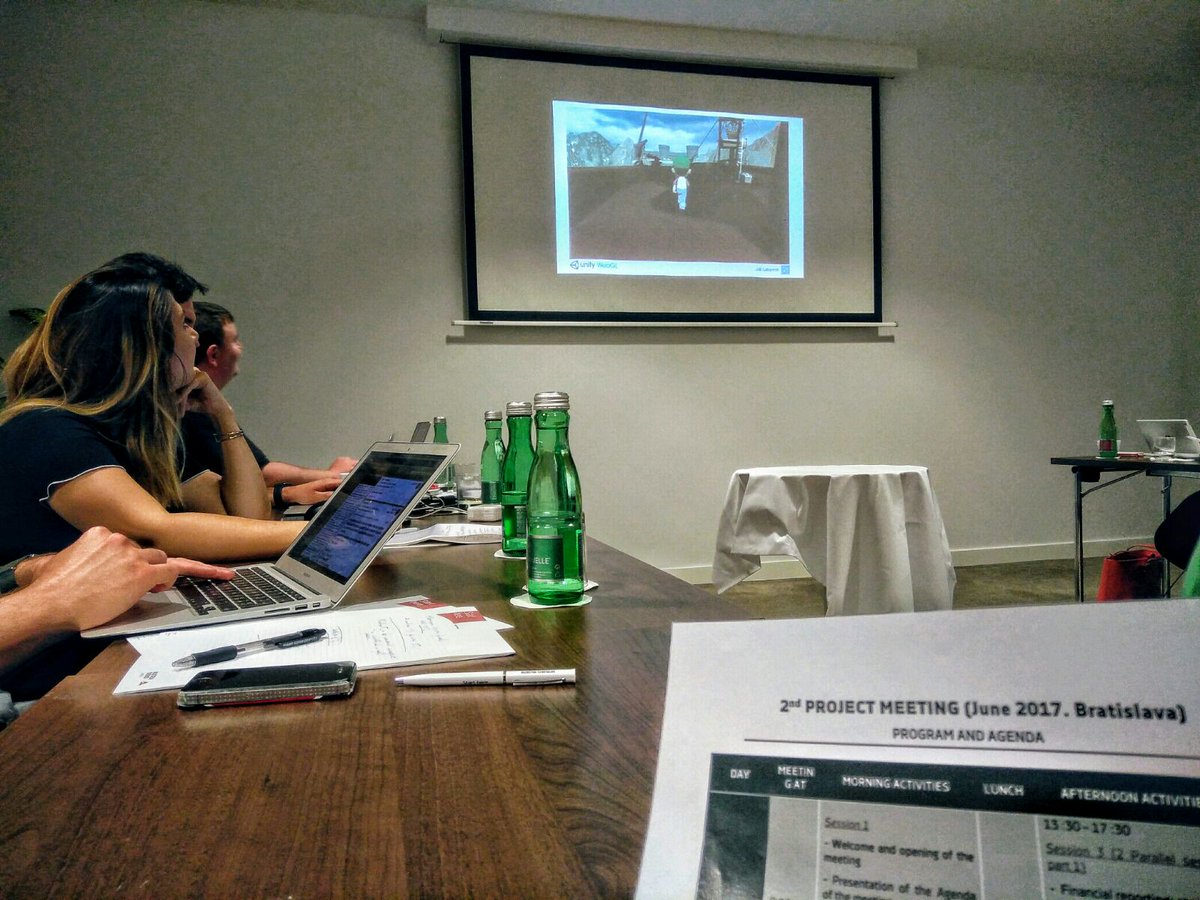 pinardi_oficial's tweet photo. Tercer día en #Bratislava! Hoy asistimos a la presentación del primer borrador del juego de Job Labyrinth. Seguimos! https://t.co/rGZb0z9x3J