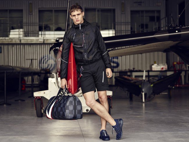 trendhombre's tweet photo. Las colecciones de la America's Cup (y no solo la de Louis Vuitton) son tan molonas que querrás salir a navegar https://t.co/QOFzkzig59 https://t.co/PVLGx1HKSZ
