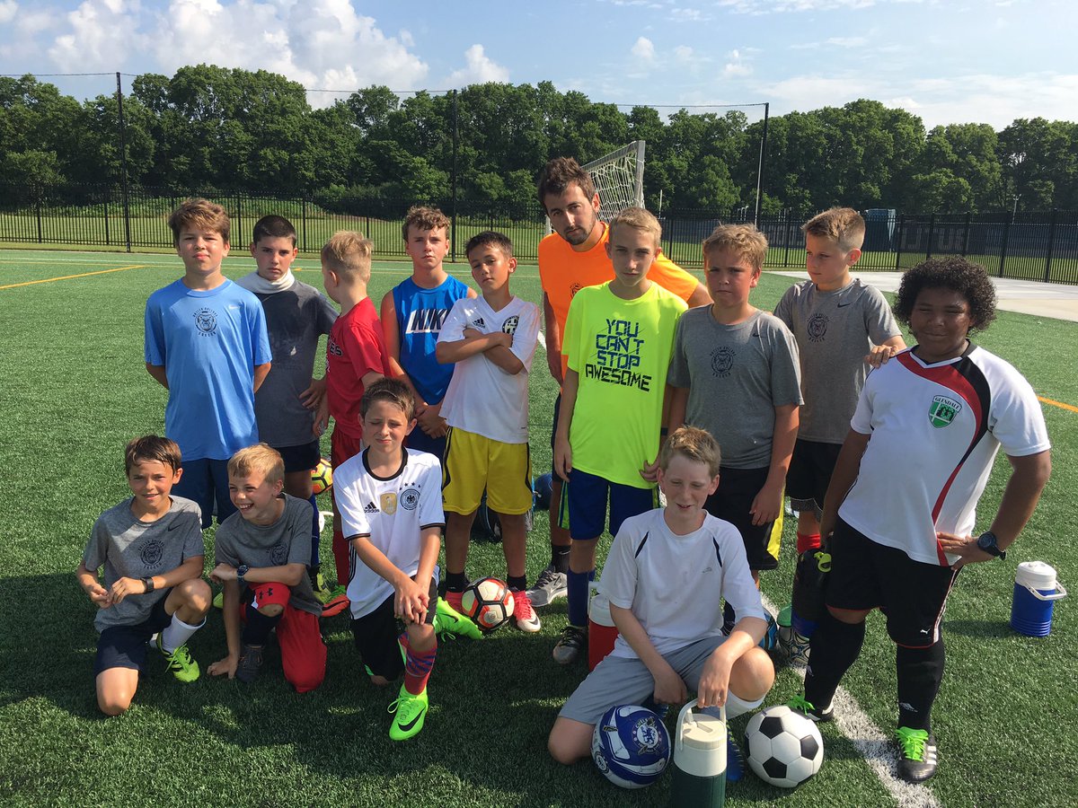 BUSoccerCamp's tweet photo. Elite boys after a hard training session. Today's topic is finishing!!! https://t.co/AMSZGineq2