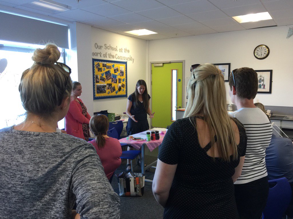 OysterEducation's tweet photo. Arwen Roberts starting her Worksop with @MeithrinSwansea @GowertonPrimary last night. Lots of keen creative teachers https://t.co/RBPRYVsN65