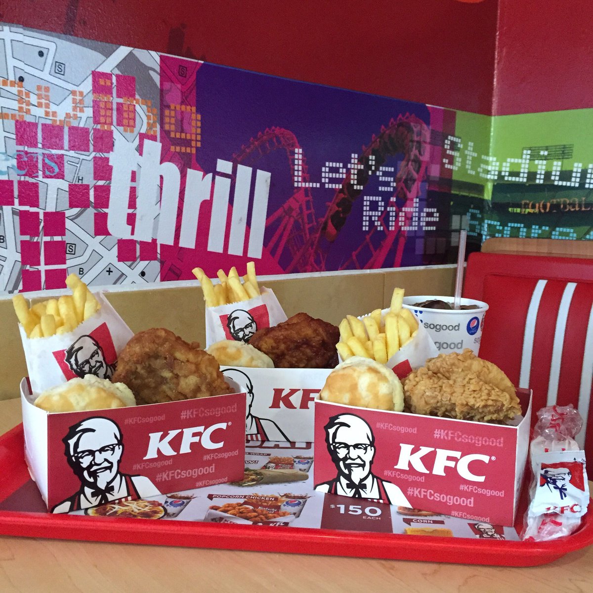 kfcjamaica's tweet photo. Meals to suit every pocket. Grab a #KFCChickenBox Today! https://t.co/qO6iM5GKfy