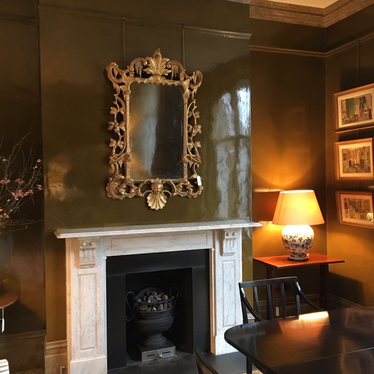 Lacquered walls, done well can add depth and sophistication to interiors, bouncing light and bringing out other features within the space