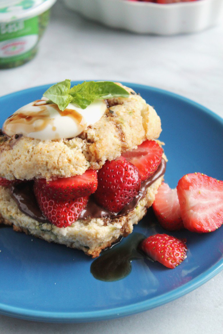 KitchenIQ's tweet image. Celebrate #NationalStrawberryShortcakeDay with @thespiffycookie summery Strawberry Basil Shortcakes. bit.ly/2qImJoL