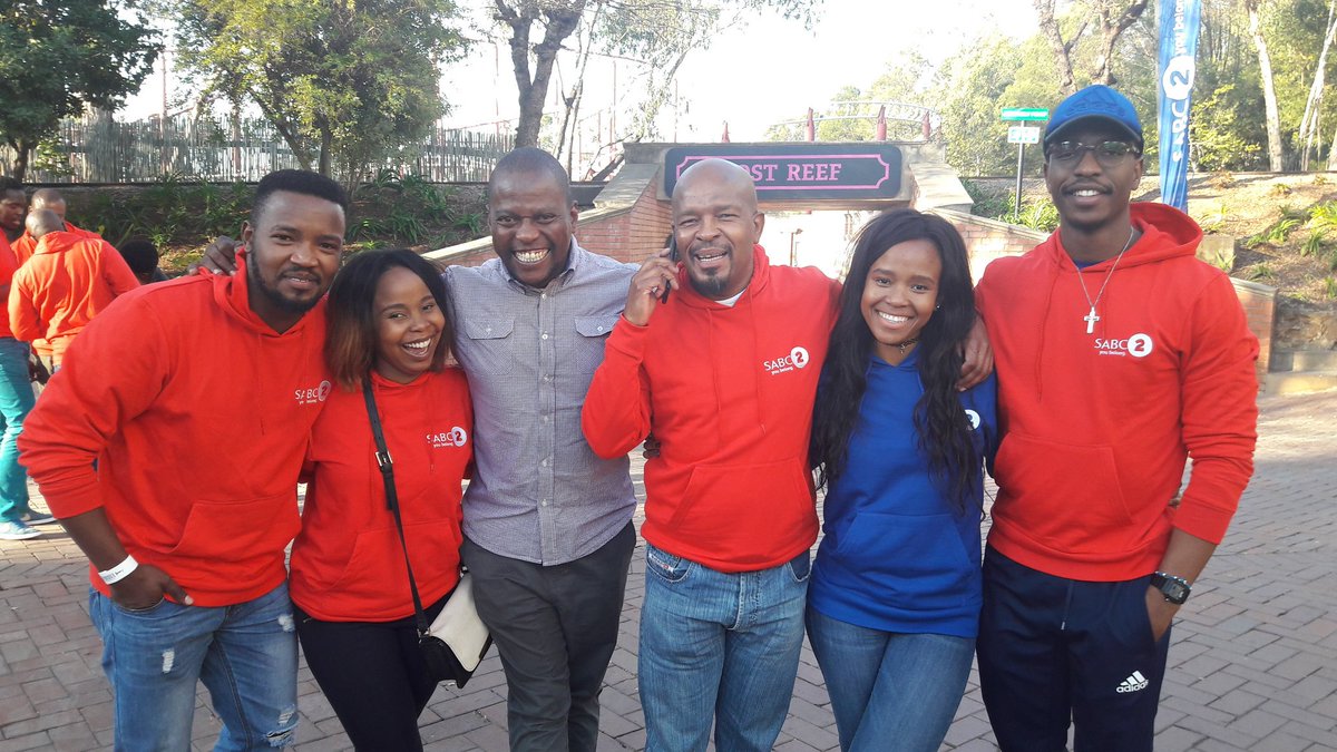 SABC_2's tweet photo. Happy colourful @keepingscoreTV squad. Remember you can also keep score with them every Mon &amp; Tue at 21:30. #S2GameChangers https://t.co/HdmX2HuSq5