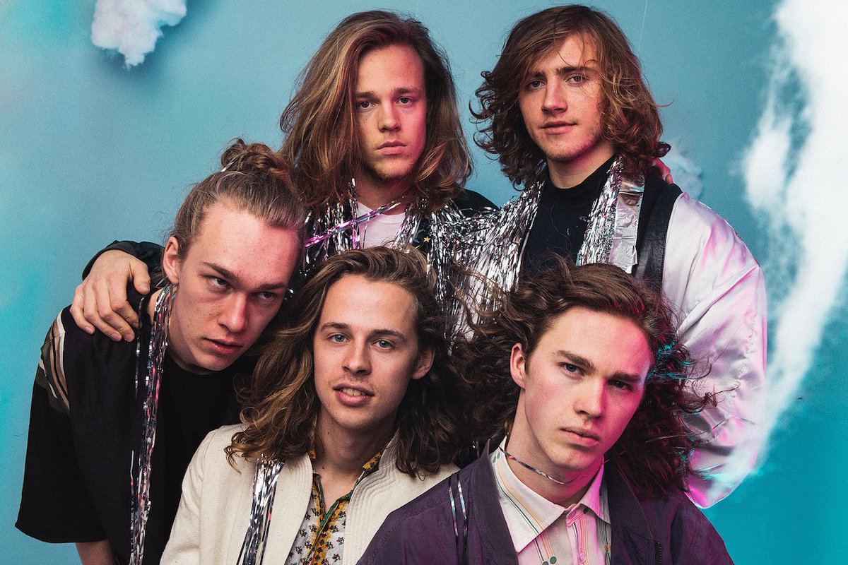 PREMIERE: @IFFYORBIT share their new video that combines proms purevolume.com/news/PREMIERE-…