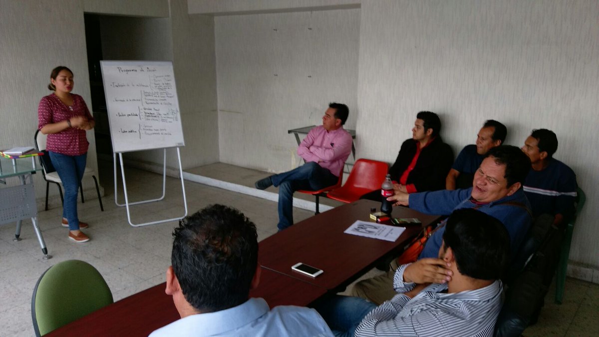 Gabriela_FuPe's tweet photo. El trabajo en equipo que en el comité municipal #PRITexmelucan haremos será en beneficio de nuestra militancia #ProgramaActividades https://t.co/JVqD54cMzU