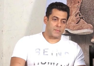 dnaAfterHrs's tweet photo. The REAL story: Stop misquoting Salman Khan, he never said anything about India-Pakistan war! https://t.co/IiVL5d8jBf #SalmanKhan #Tubelight https://t.co/djbbZ0OPWk