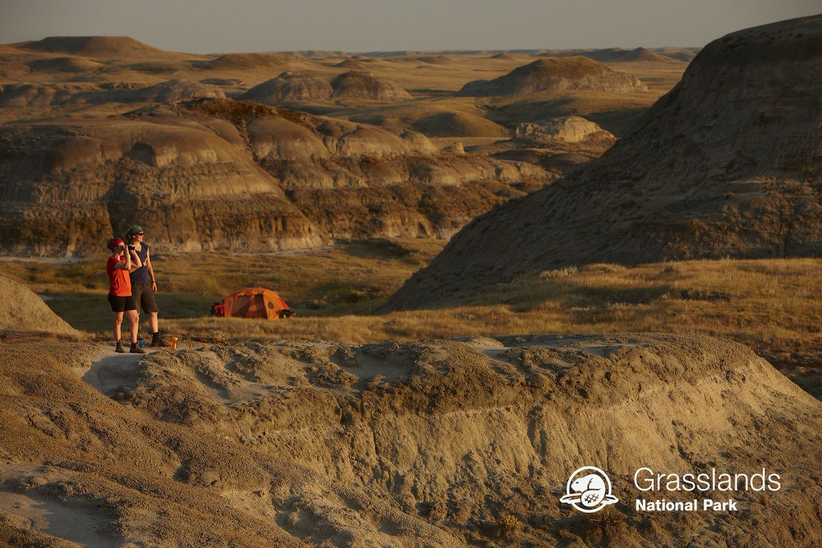 ParksCanada_SK's tweet image. Looking for a real adventure? Check out #GrasslandsNP backcountry hikes like the Valley of 1000 Devils! #HiddenGems ow.ly/mw0l30cl7sA