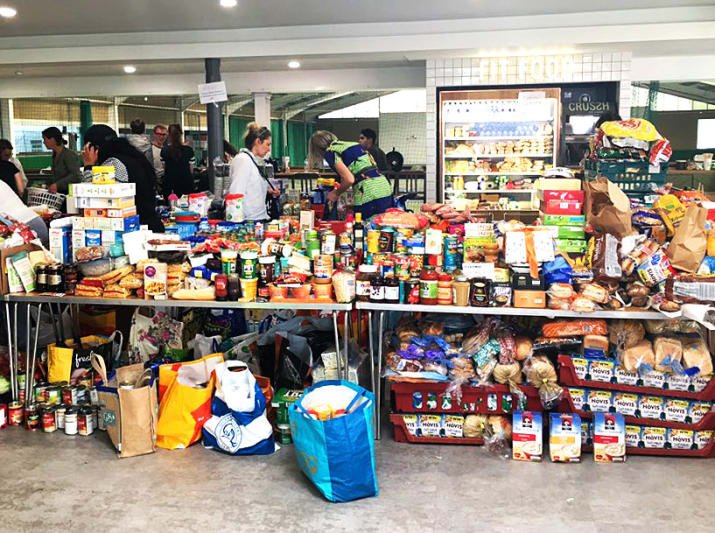 LouiseRidley's tweet photo. The amount of stuff donated to just one of the centres to help #grenfelltower residents is completely amazing: https://t.co/lI1dKLmUdm https://t.co/CH9B4IPkKs