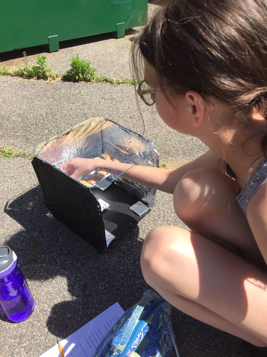 knavtech's tweet photo. Hmmmm solar cooked food is the best food! @MapleHill_MS #sunnyday #yum https://t.co/TZyaQLYY5w