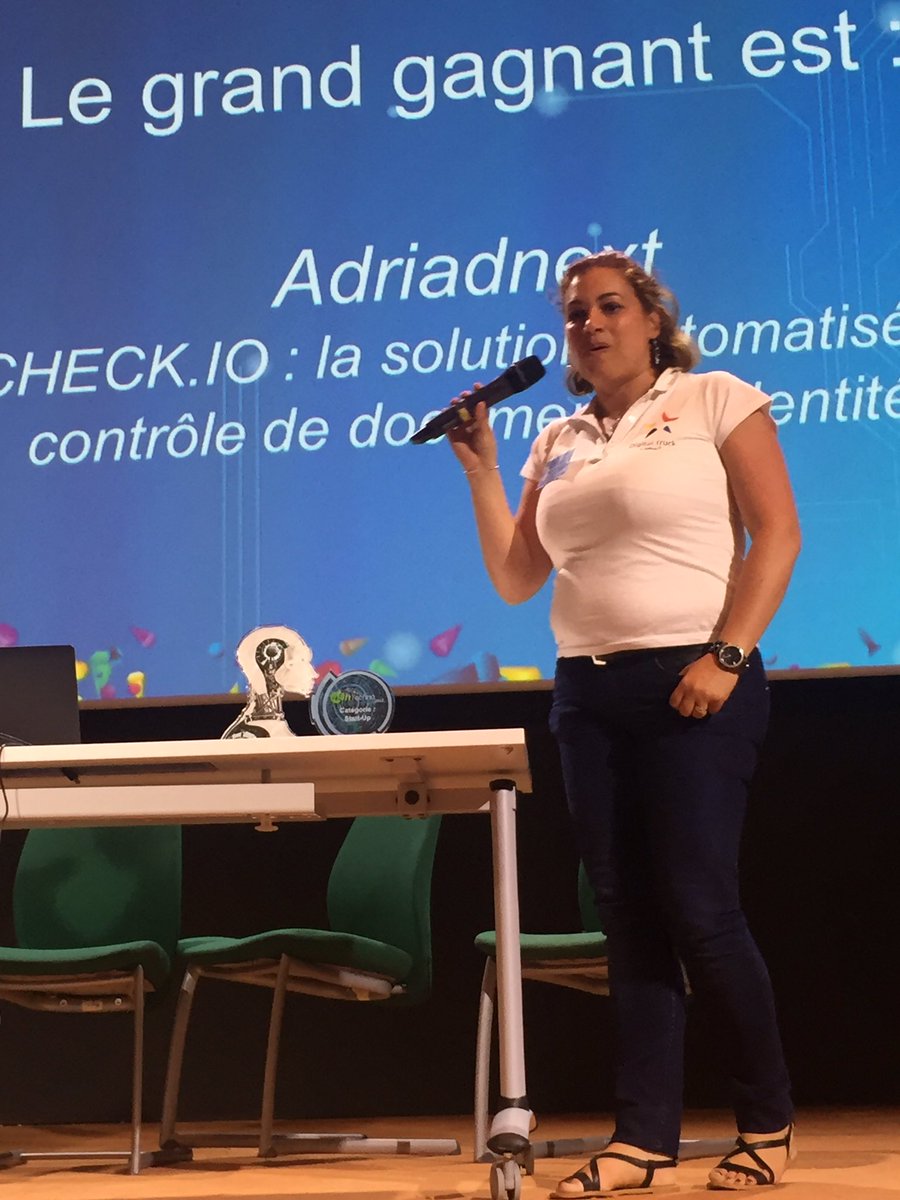 48hTechno's tweet photo. Dans la catégorie "Start-up", le gagnant est... Ariadnext avec Idcheck.io ! Félicitations 🏆 #48hTechno https://t.co/7Dar9HNI17
