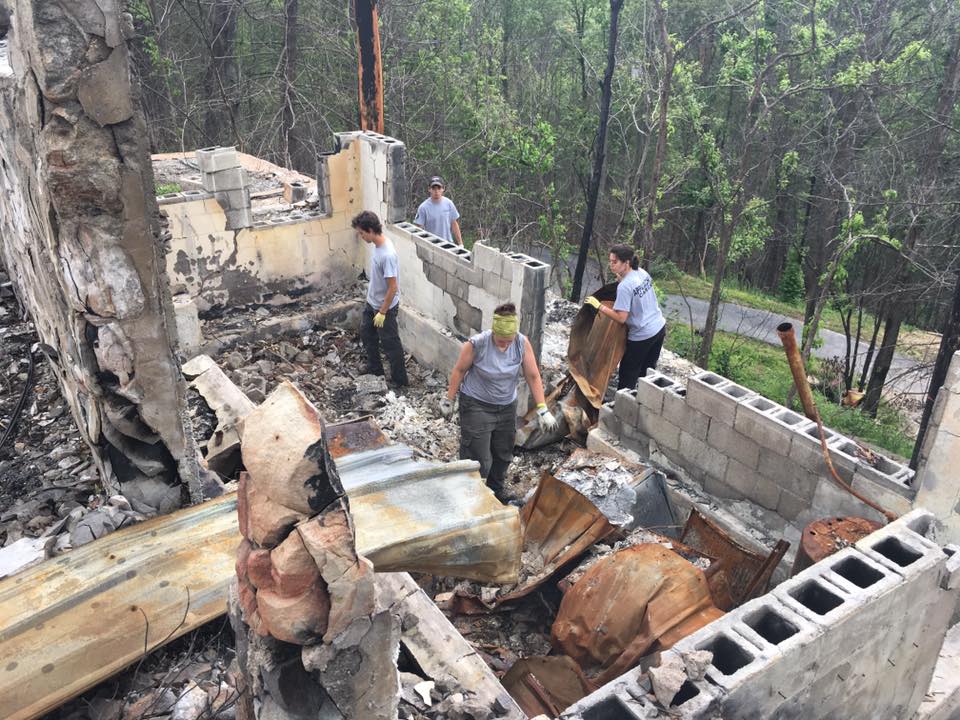 AppalachiaCares's tweet photo. Homes still full of debris 7 months after Sevier Co., TN wildfires. Our team had the chance to help. #SmokyMountainStrong #AmeriCorpsWorks https://t.co/BwvhUG07Yb