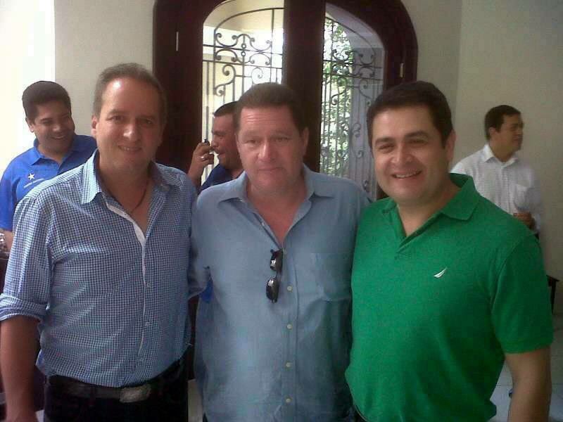 UneTvHn's tweet photo. #OFICIAL Dirigente nacionalista de Lempira, Jorge Orellana, abandona el @PNH_oficial y se suma a apoyar a @salvadorhnpac y a la Alianza. https://t.co/pQCD5LXToN