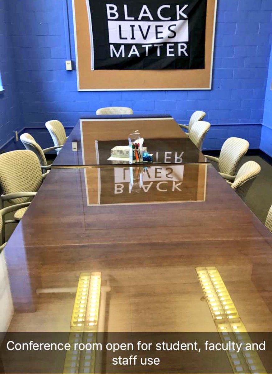 JihadDixon's tweet image. Be sure to check out the @WestVirginiaU Snapchat: Pride Month Edition! 🏳️‍🌈🏳️‍🌈🏳️‍🌈 Showing off our beloved @WVULGBTQ Center! #OneWVU