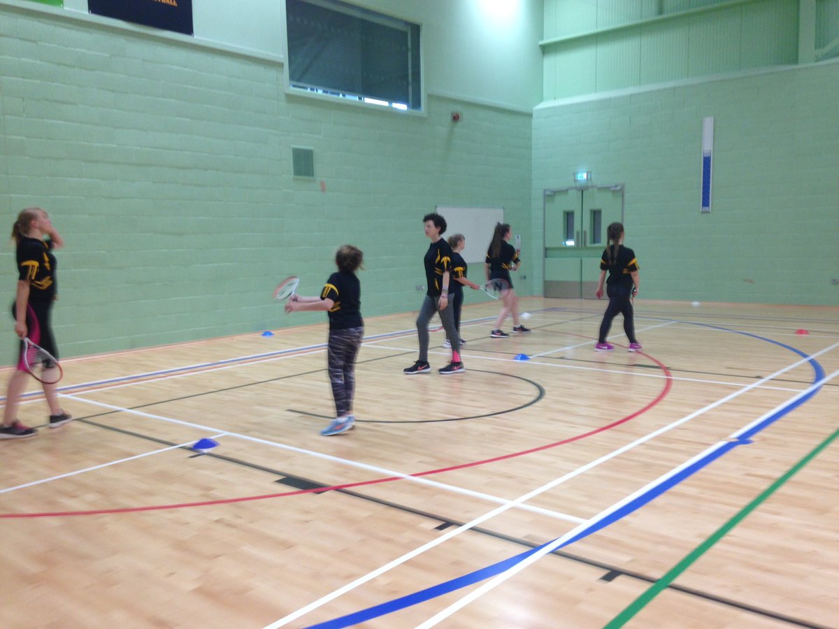 MWASport's tweet photo. Thanks to the lovely Yr10 girls & to @HuishSport for a fantastic afternoon of activities 😎🏓🤸🏻♂️💃🏻 #ThisGirlCan #P2bHF #SweatyButSmiling😁 https://t.co/Ru9uliEggf