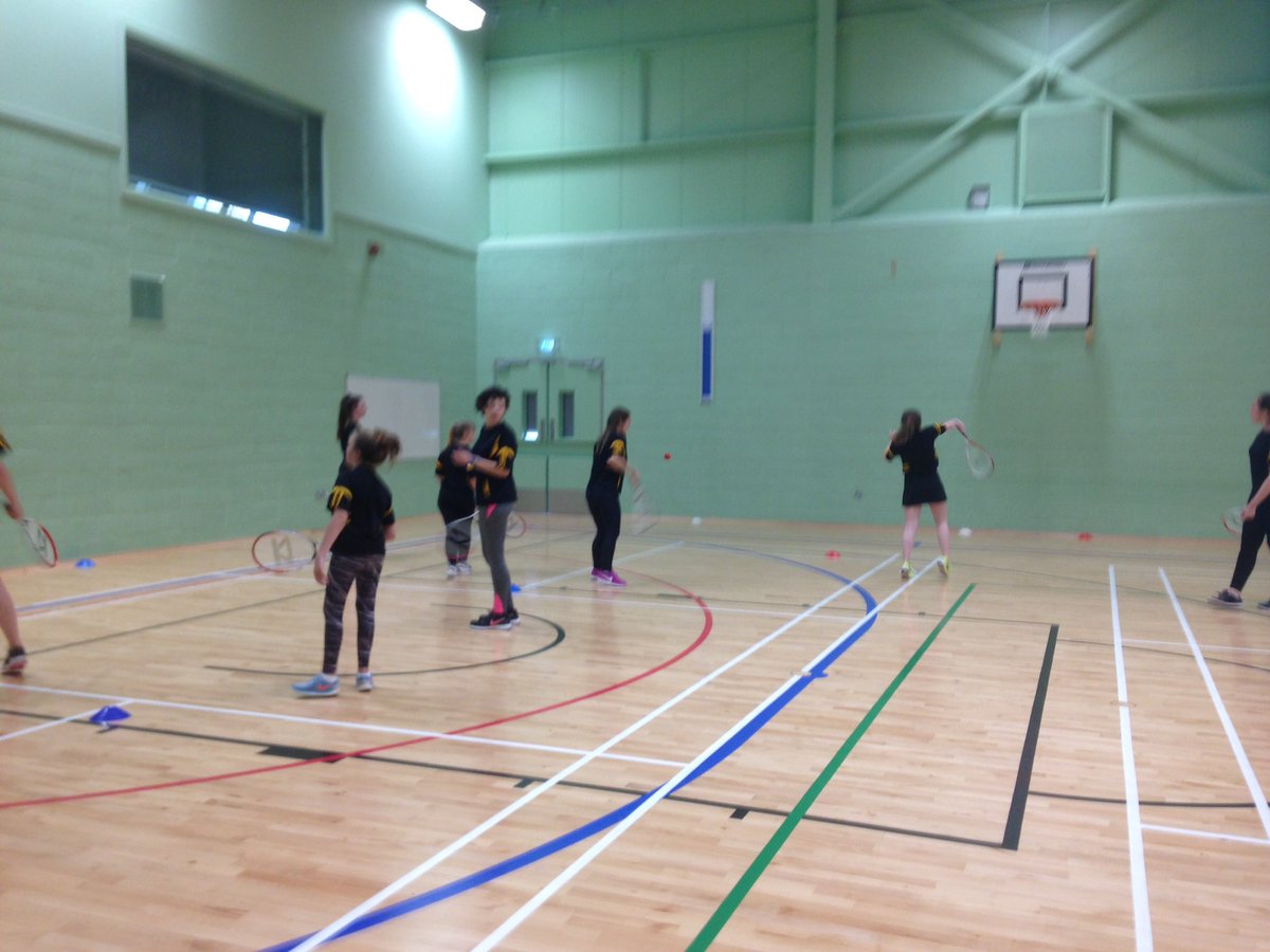 MWASport's tweet photo. Thanks to the lovely Yr10 girls & to @HuishSport for a fantastic afternoon of activities 😎🏓🤸🏻♂️💃🏻 #ThisGirlCan #P2bHF #SweatyButSmiling😁 https://t.co/Ru9uliEggf