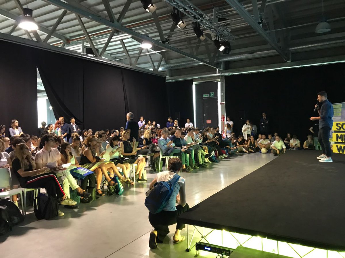 Traipler_'s tweet photo. Grazie @FlashAndrea @SMWmilan per questa bellissima opportunità. #WeAreVideo #FattiunTraipler #video #tag #videomarketing #traipler https://t.co/XY6FQsCB2t