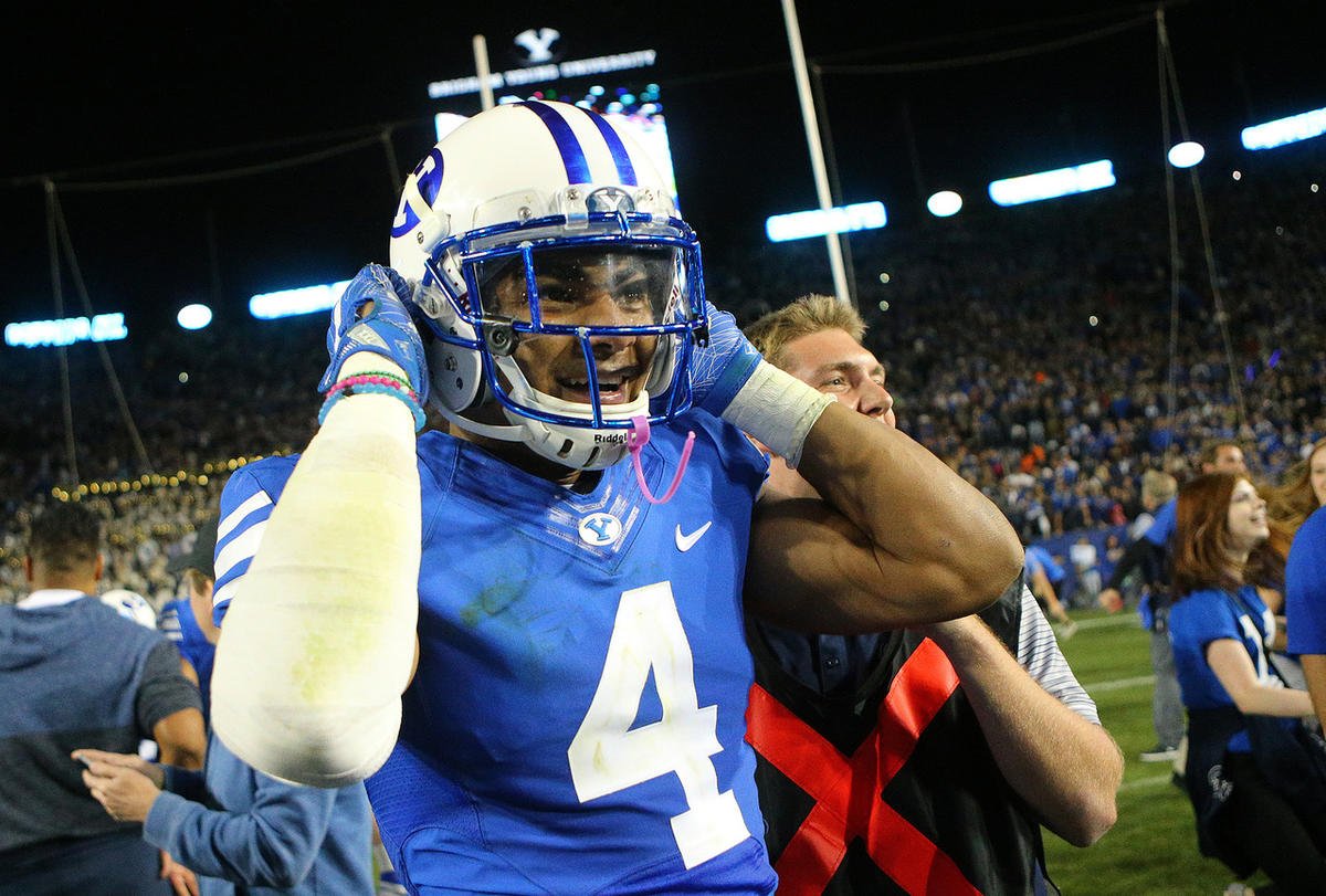 DeseretSports's tweet photo. BYU positions breakdown — LB: Warner, Pau'u and Bernard headline bruising 'backers
📄 by @LafePeavler 
https://t.co/PtE530ludj https://t.co/XCvCl3KNWx