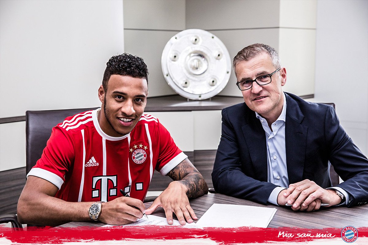Squawka_Live's tweet photo. DONE DEAL: Corentin Tolisso has joined Bayern Munich from Lyon for a reported €35-40 million fee, signing a five-year contract. https://t.co/jJ2r5t19BS