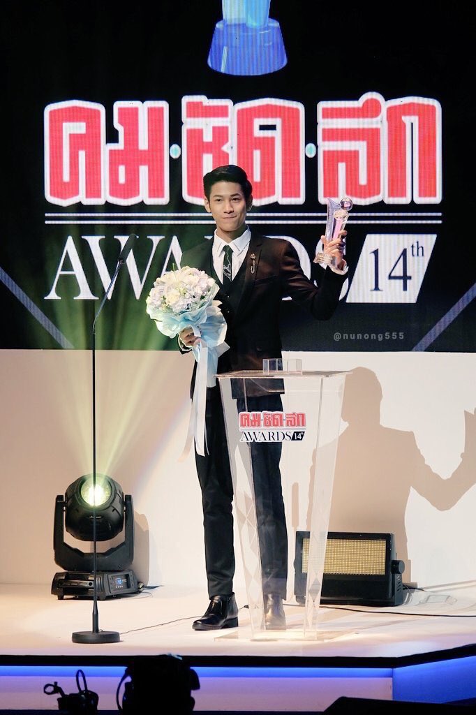 GDyangjt's tweet photo. This is a super surprise Congratulations，you deserve it！We'll always be there for you！#SingtoPrachaya #loveThaifans https://t.co/TVuTOOoXum