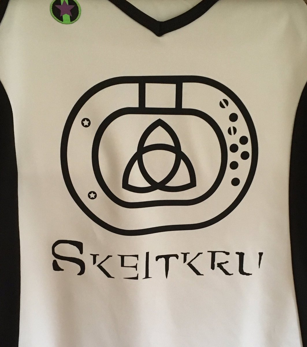 DestinationDerb's tweet image. From computer to a tangible item! #RollerDerby #uniform #skeitkru #fitness