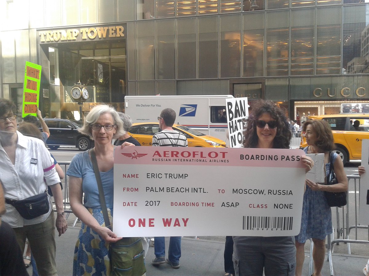 bring_him_down's tweet photo. #SadBirthday protest outside Trump Tower NYC @riseandresistny #WeMakeAmerica #ARTISTMARCH #Resistance https://t.co/QDJjvua0ai